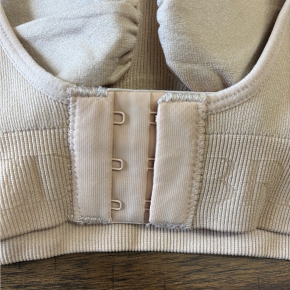 Kindred Bravely Soft Cream Nursing Bra - Picture 3 of 4